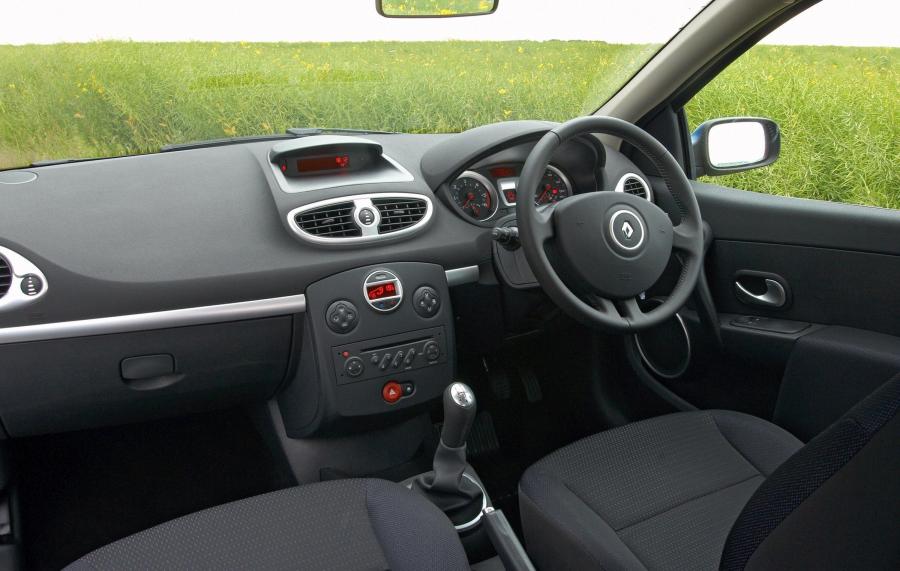  Renault Clio Sport Tourer 2008 года  (фото 3 из 6)